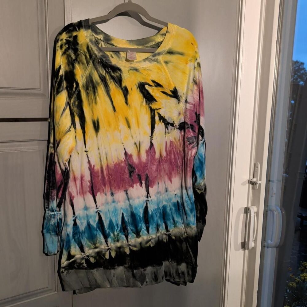 No-boundaries Women's Multi Sweatshirt